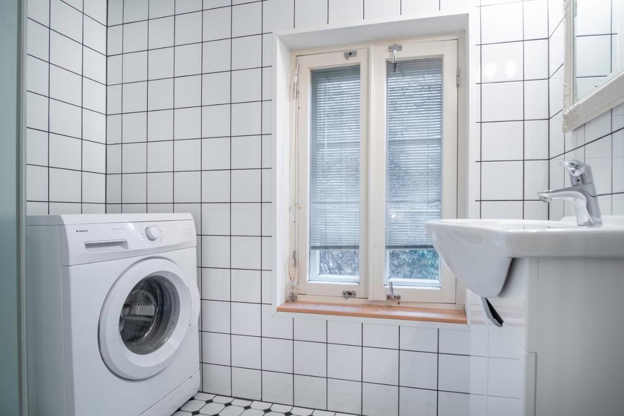 Dream Stay - Bright 2-Bedroom 2-Floor Old Town Apartment Tallinn Exterior photo
